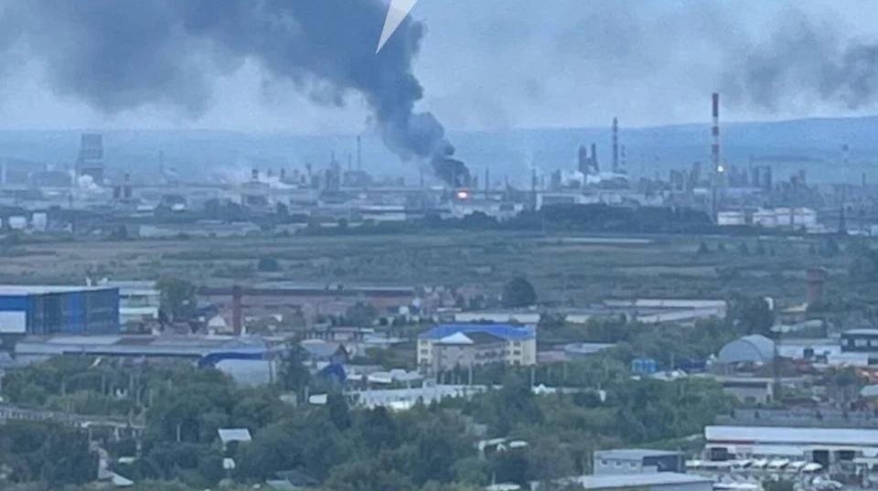 Наслідки удару по нафтопереробному заводу в Пермі або аеродрому «Маринівка»