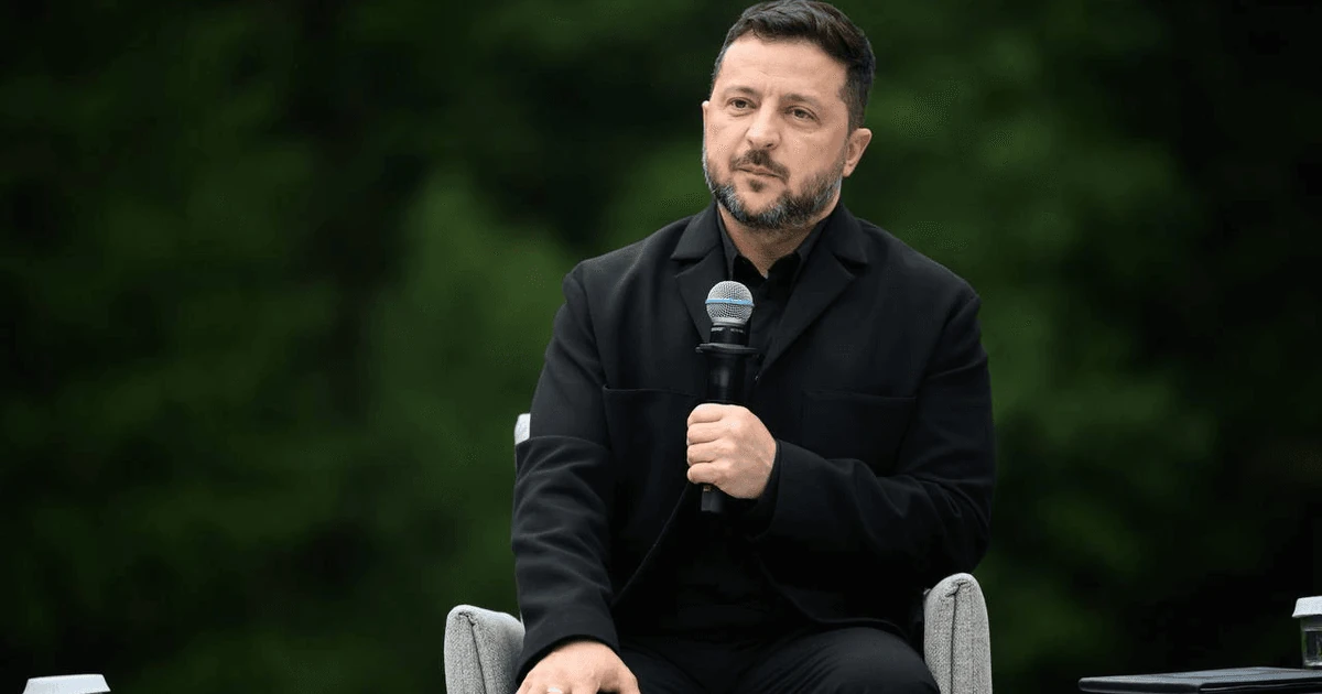Володимир Зеленський та Джон Реткліфф під час зустрічі в аеропорту Шеннон в Ірландії.