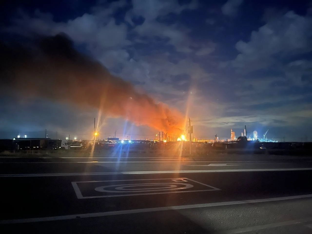 Ільський НПЗ після атаки 26 вересня та дрон FP-1